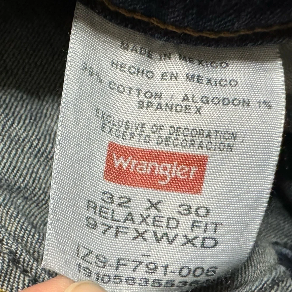 Wrangler Relaxed Fit Cotton Spandex Denim Blue Jeans Men Size 32 x 30